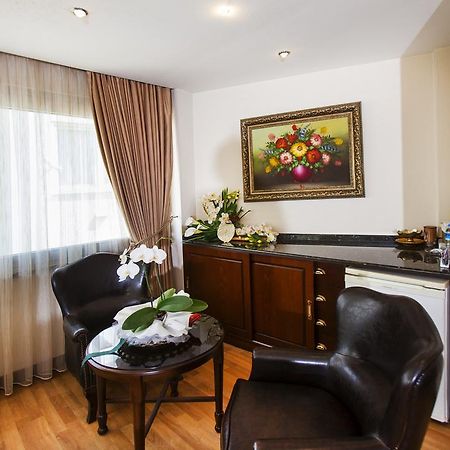 Adana Erten Hotel Eksteriør bilde