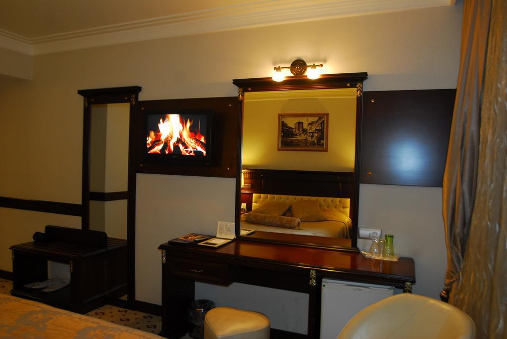 Adana Erten Hotel Eksteriør bilde